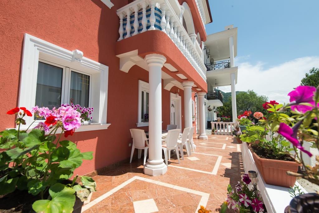 Hotel Wellness & Spa Angelo Gabriel Petrovac 외부 사진