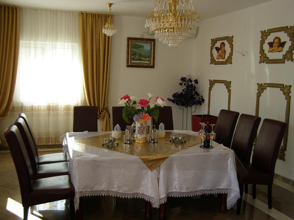 Hotel Wellness & Spa Angelo Gabriel Petrovac 객실 사진