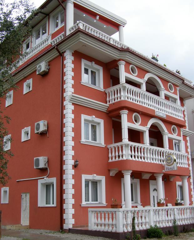 Hotel Wellness & Spa Angelo Gabriel Petrovac 외부 사진