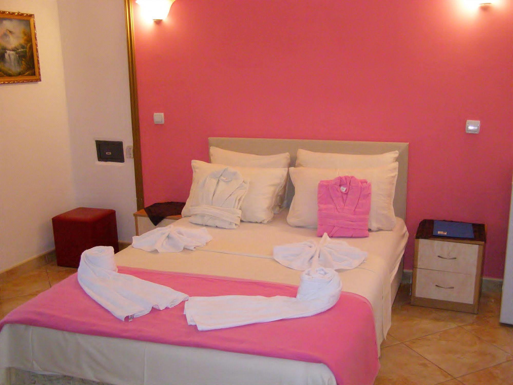 Hotel Wellness & Spa Angelo Gabriel Petrovac 외부 사진