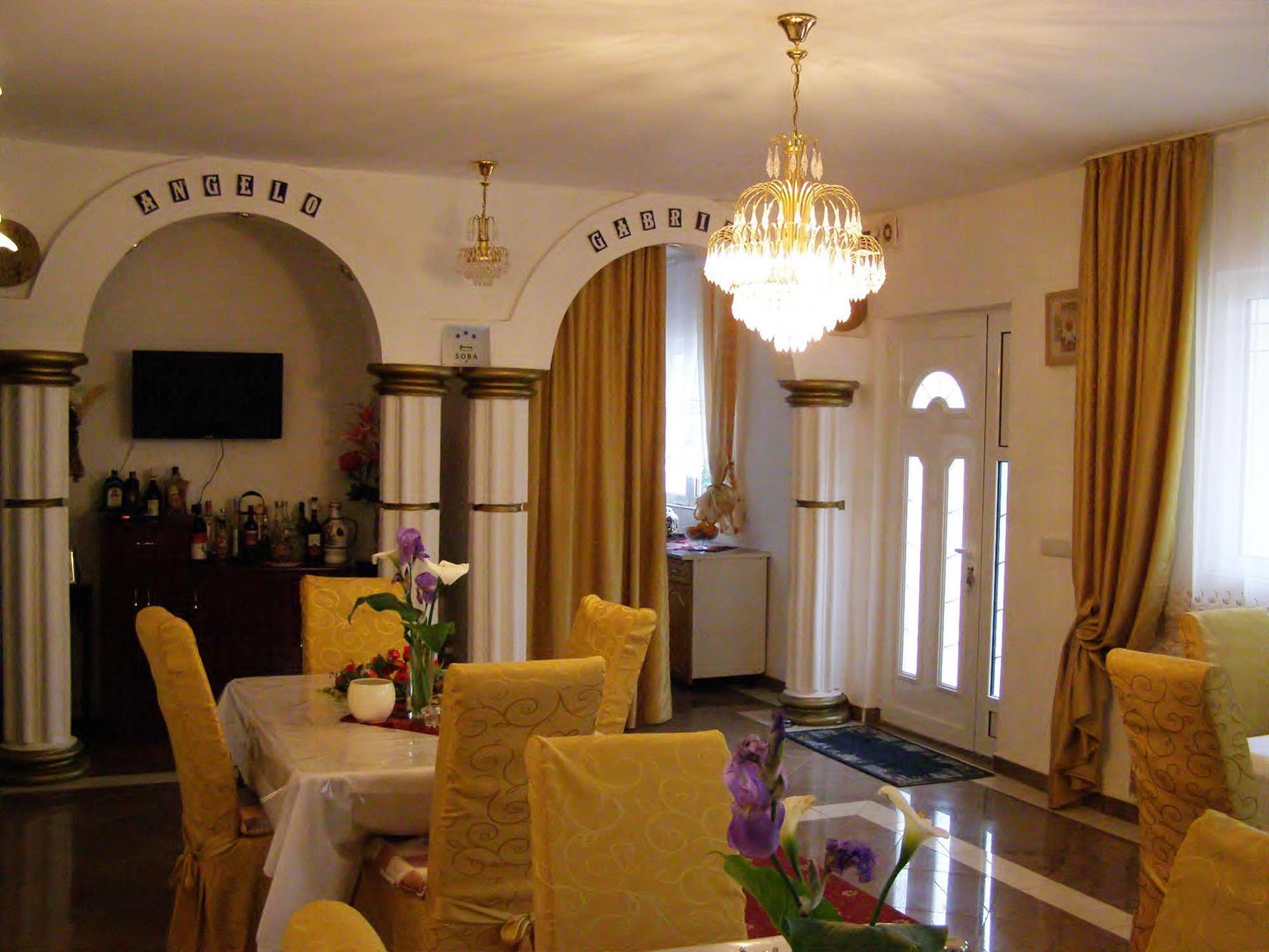 Hotel Wellness & Spa Angelo Gabriel Petrovac 외부 사진